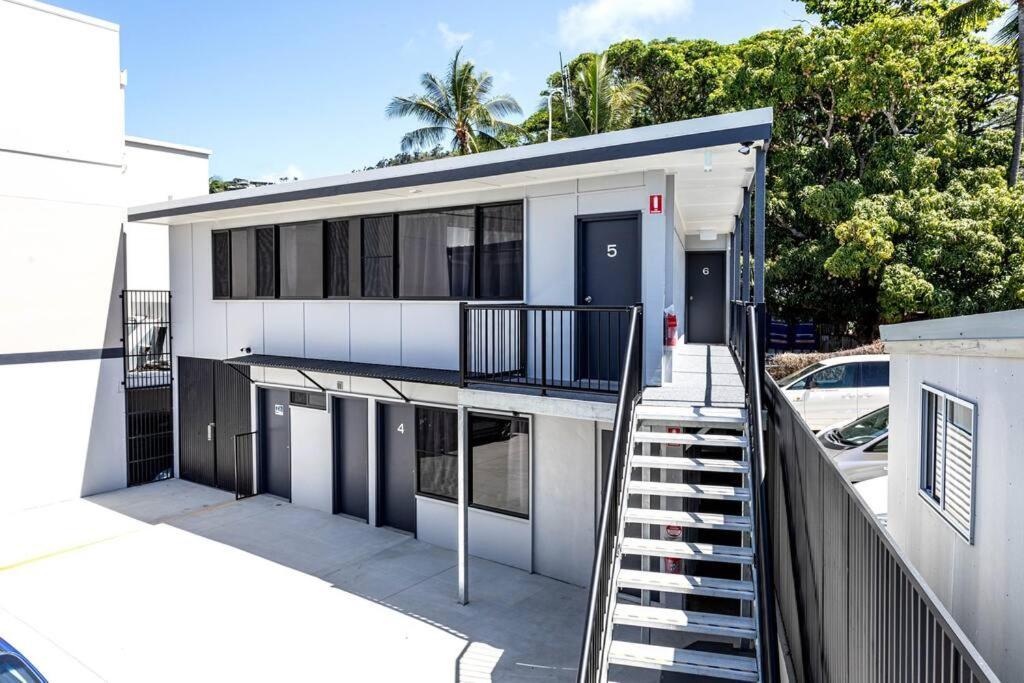 Airlie Sun & Sand Motel Accommodation #4 Airlie Beach Exterior photo